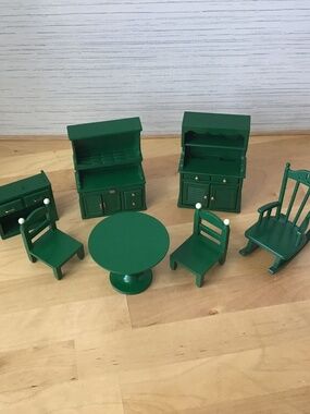 Vintage 1985 Sylvanian Family Green Furniture